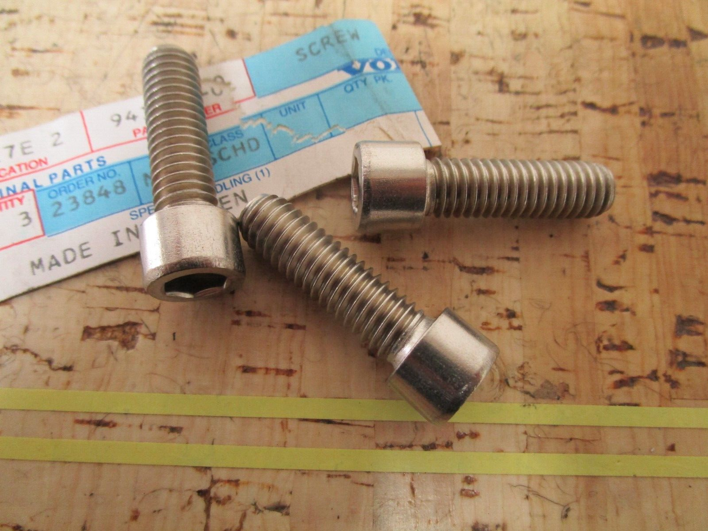 *NEW OEM* (LOT OF 3) 0750 Volvo Penta SCREW 940807