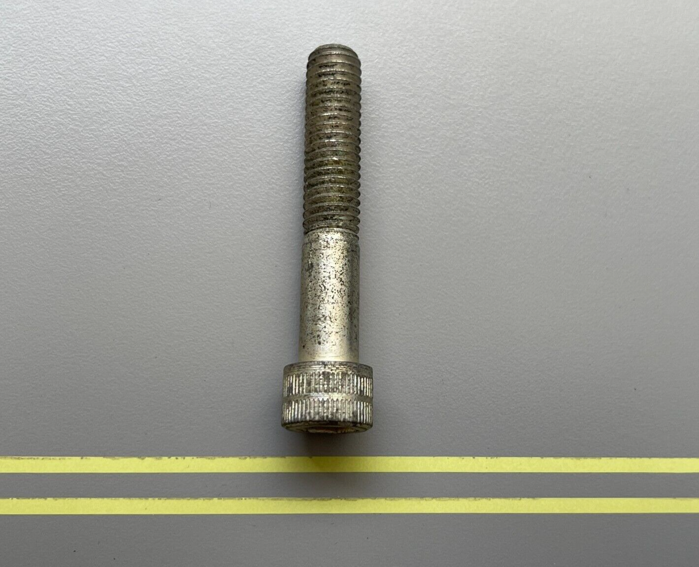 *NEW OEM* 0810 Mercury Quicksilver Screw 10-49354