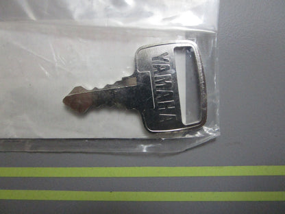 *NEW OEM* 0810 Yamaha Key #465 90890-55834-00