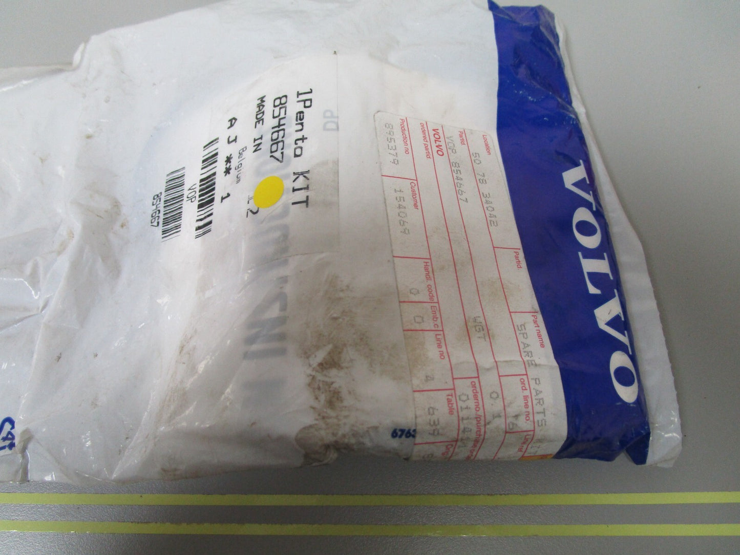 *NEW OEM* 0810 Volvo Penta Mounting Kit 854667