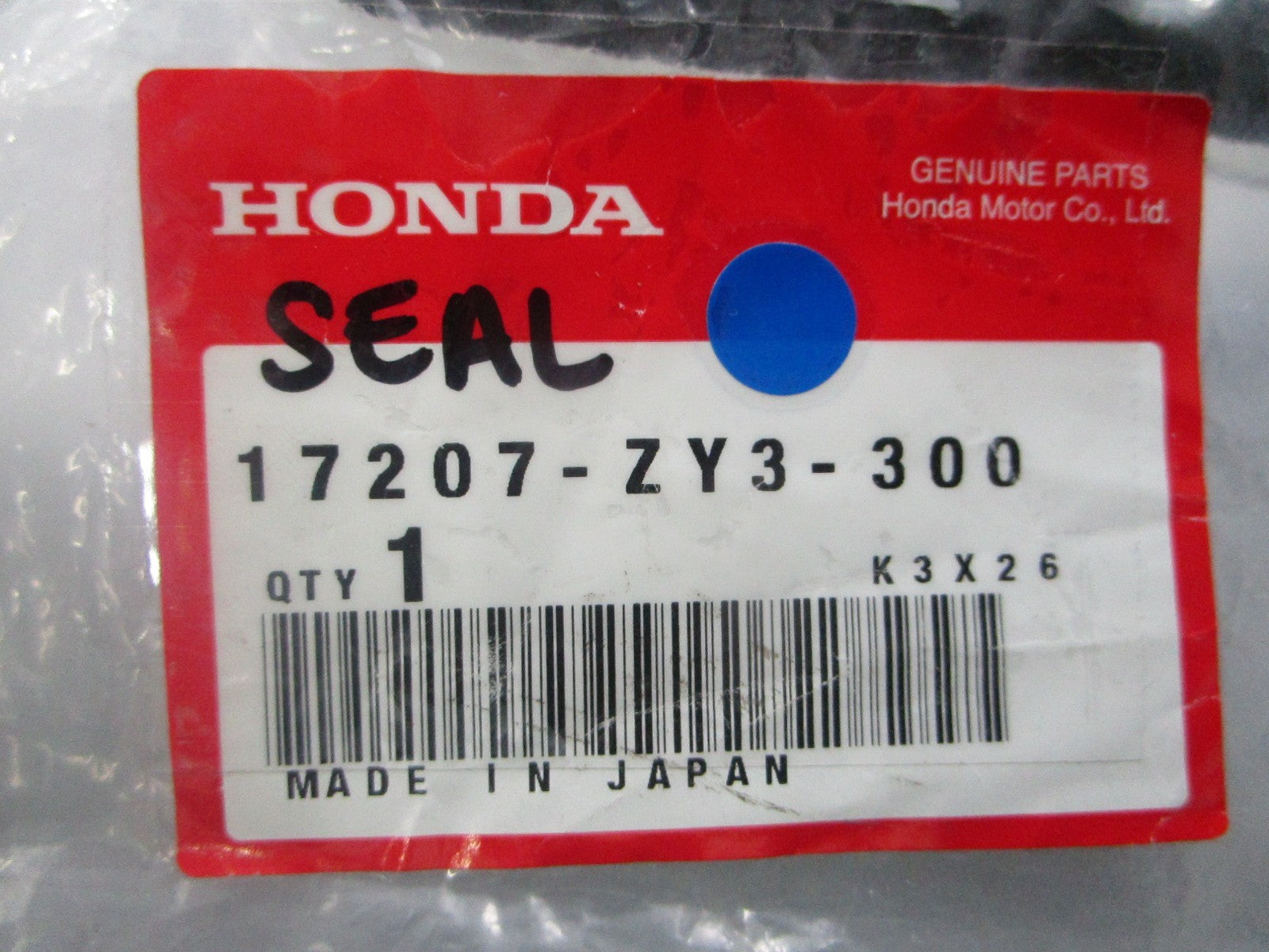 *NEW OEM* 0810 Honda Seal 17207-ZY3-300