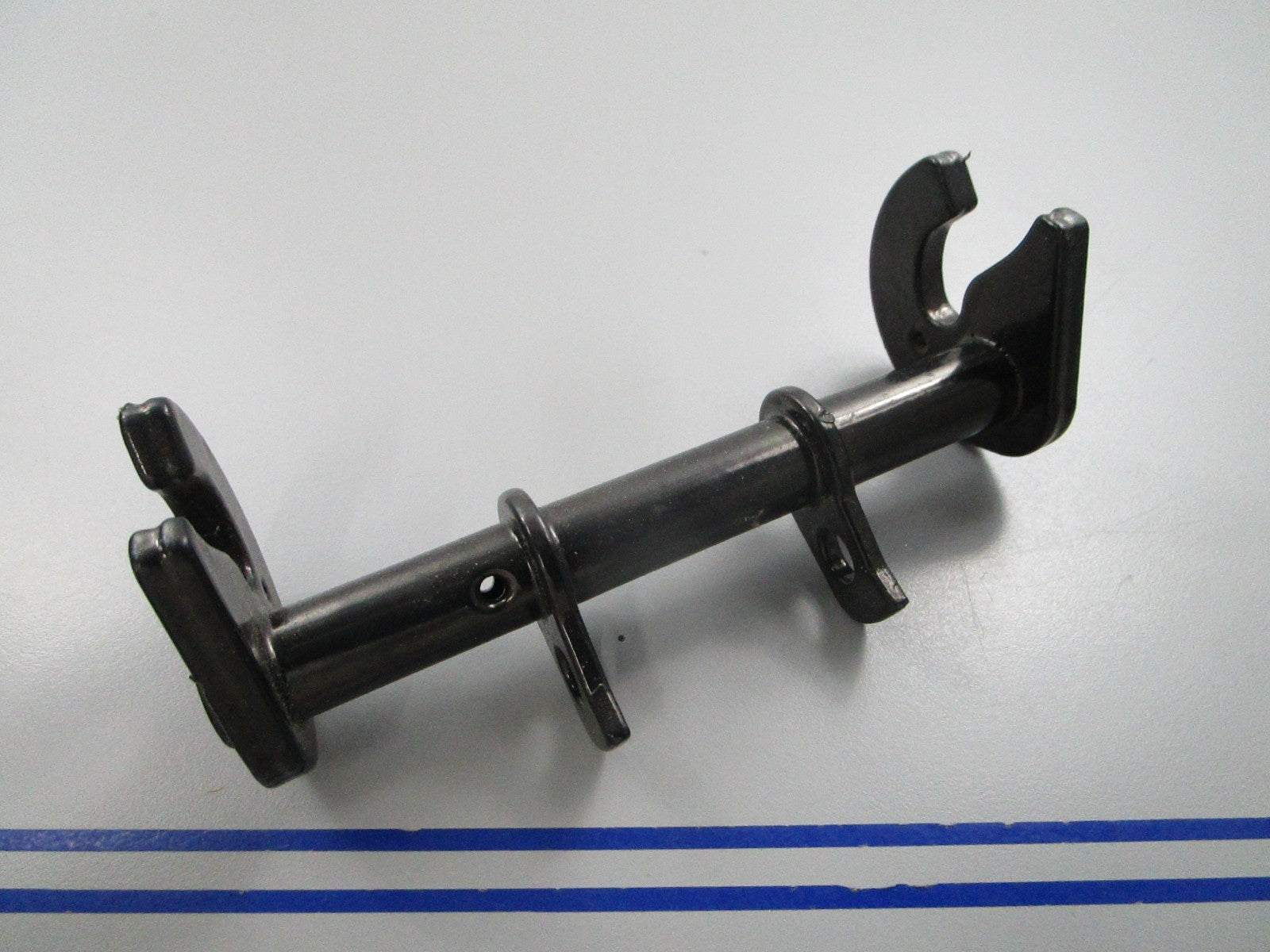 NEW OEM 70690 Mercury Quicksilver Lock Hook Assembly 0810