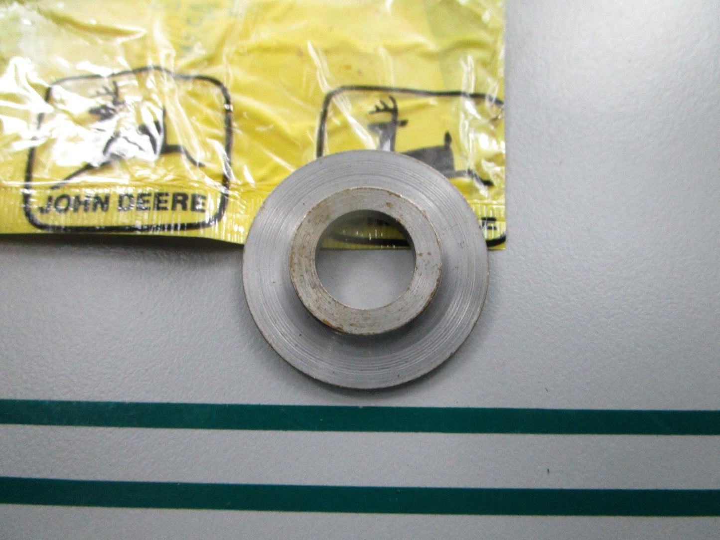 NEW OEM ET11362 John Deere Spacer 0810