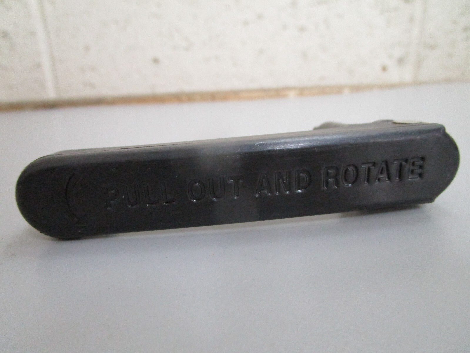 *NEW OEM* 0820 OMC Johnson Evinrude Latch Handle 435026 0435026