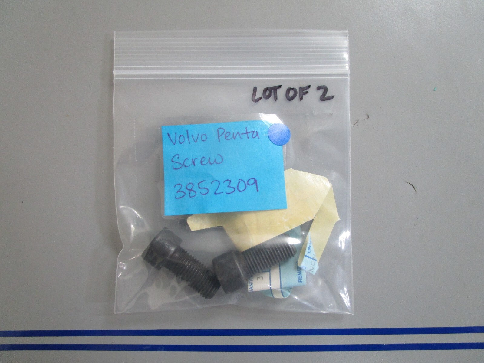 *NEW OEM* (LOT OF 2) 0810 Volvo Penta Screw 3852309
