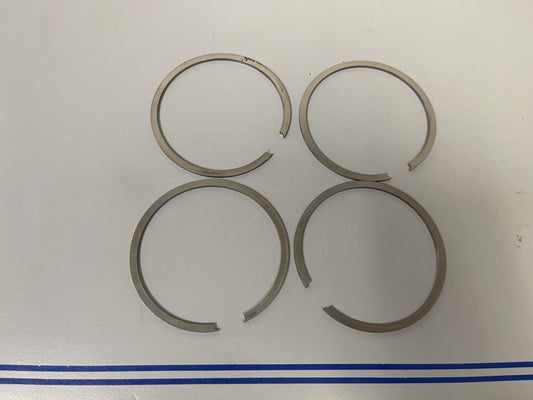 *NEW OEM* 0670 (LOT OF 4) OMC Johnson Evinrude  Ring Set 378431