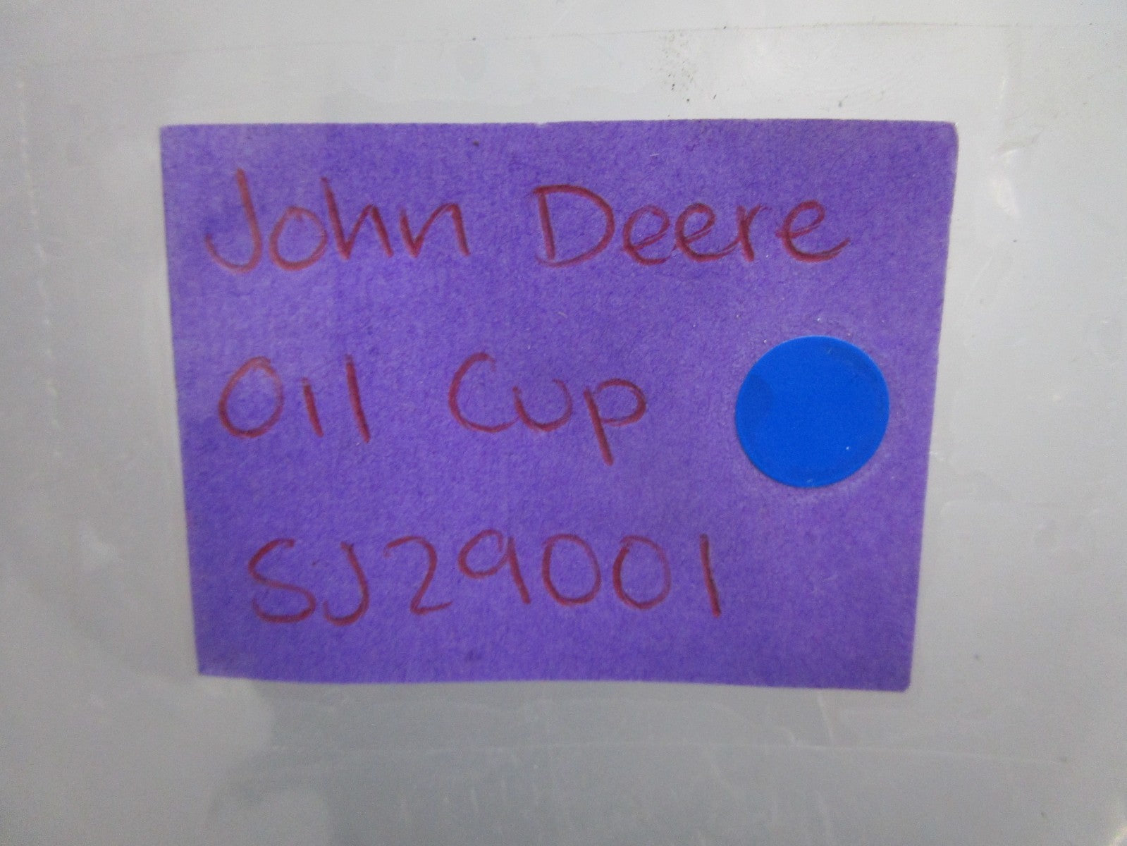 *NEW OEM* 0820 John Deere Oil Cup SJ29001