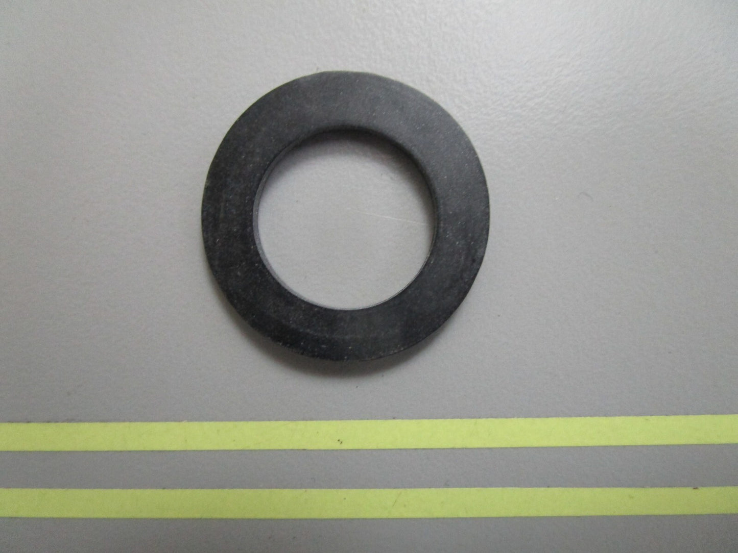 *NEW OEM* 0810 OMC Johnson Evinrude Gasket 329319 0329319