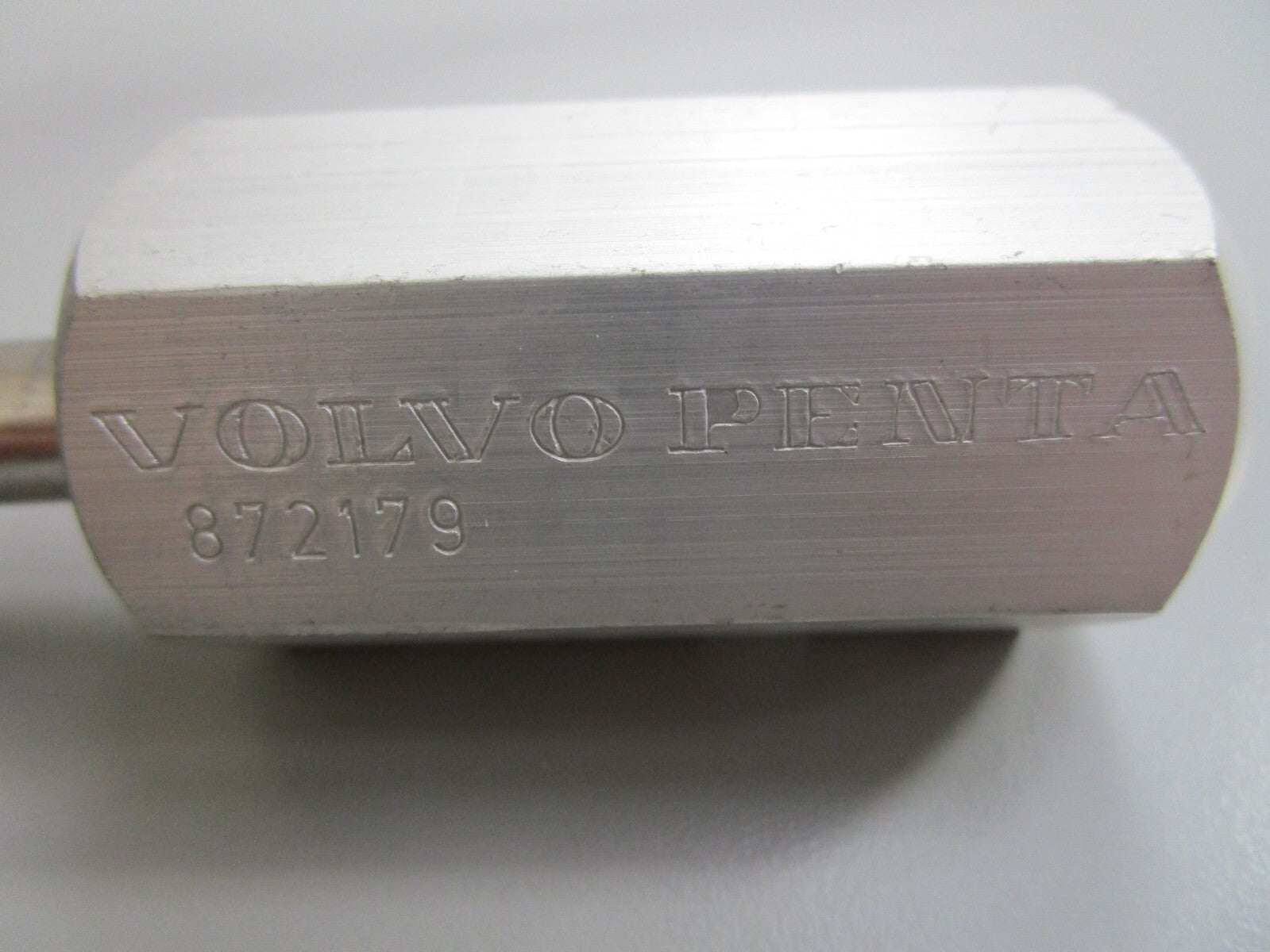 *NEW OEM* 0810 Volvo Penta Propeller Nut 872179