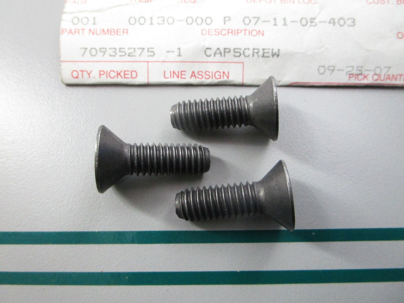 NEW OEM (LOT OF 3) 70935275 AGCO Cap Screw 0810