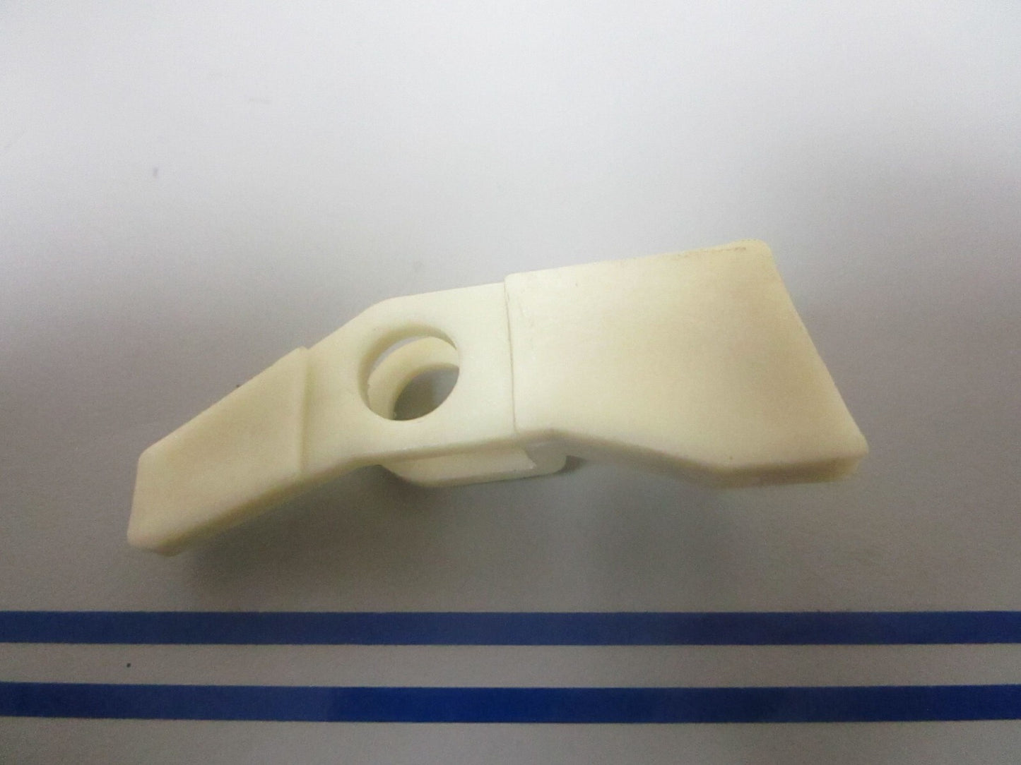 *NEW OEM* 0770 OMC Johnson Evinrude Lockout Lever 326127 0326127