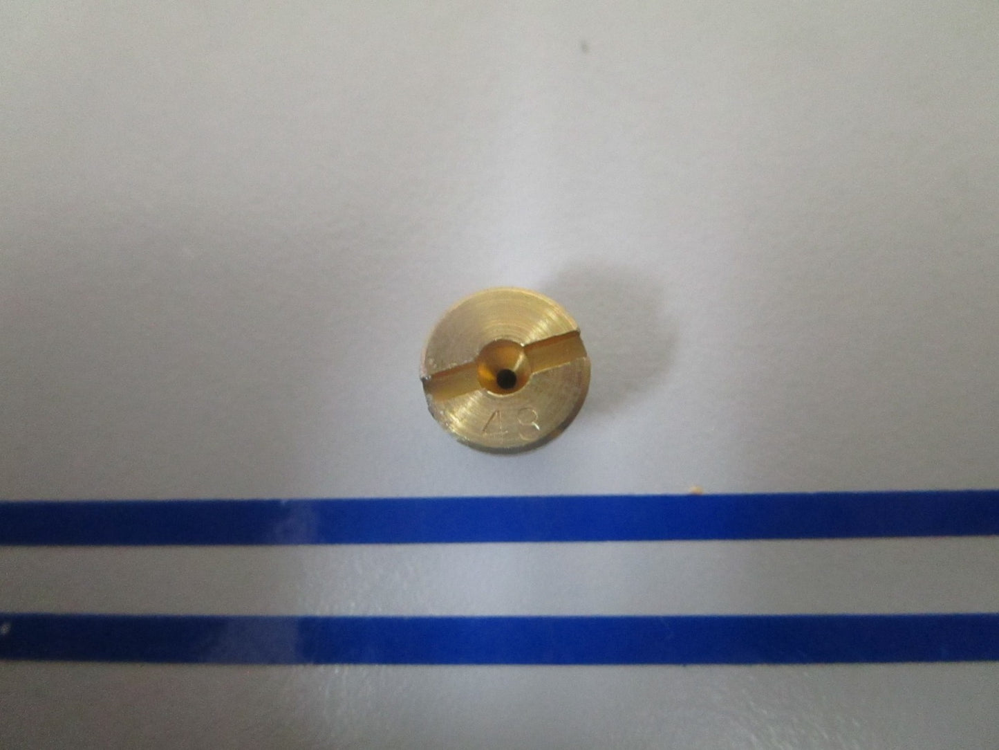 NEW OEM 328533 0328533 OMC Johnson Evinrude Orifice Plug 0810