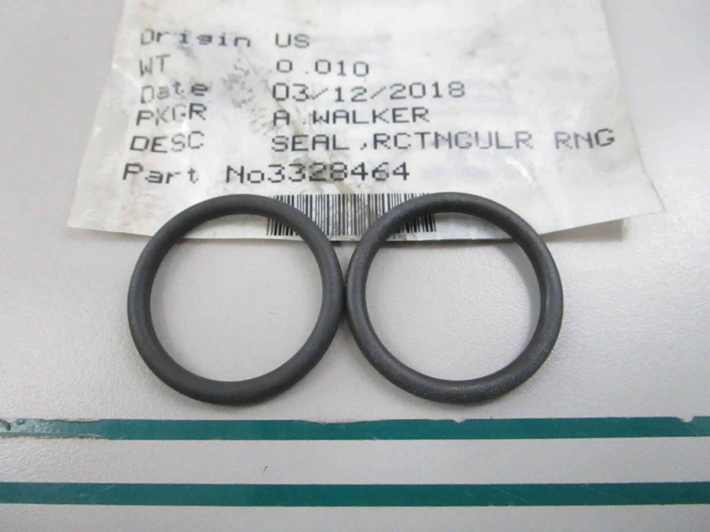 NEW OEM (LOT OF 2) 3328464 Cummins Rectangular Ring Seal 0810