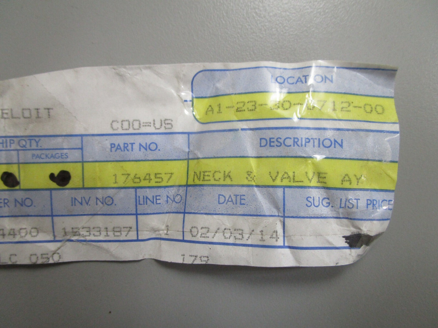 *NEW OEM* 0820 OMC Johnson Evinrude Neck & Valve Ay 176457 0176457