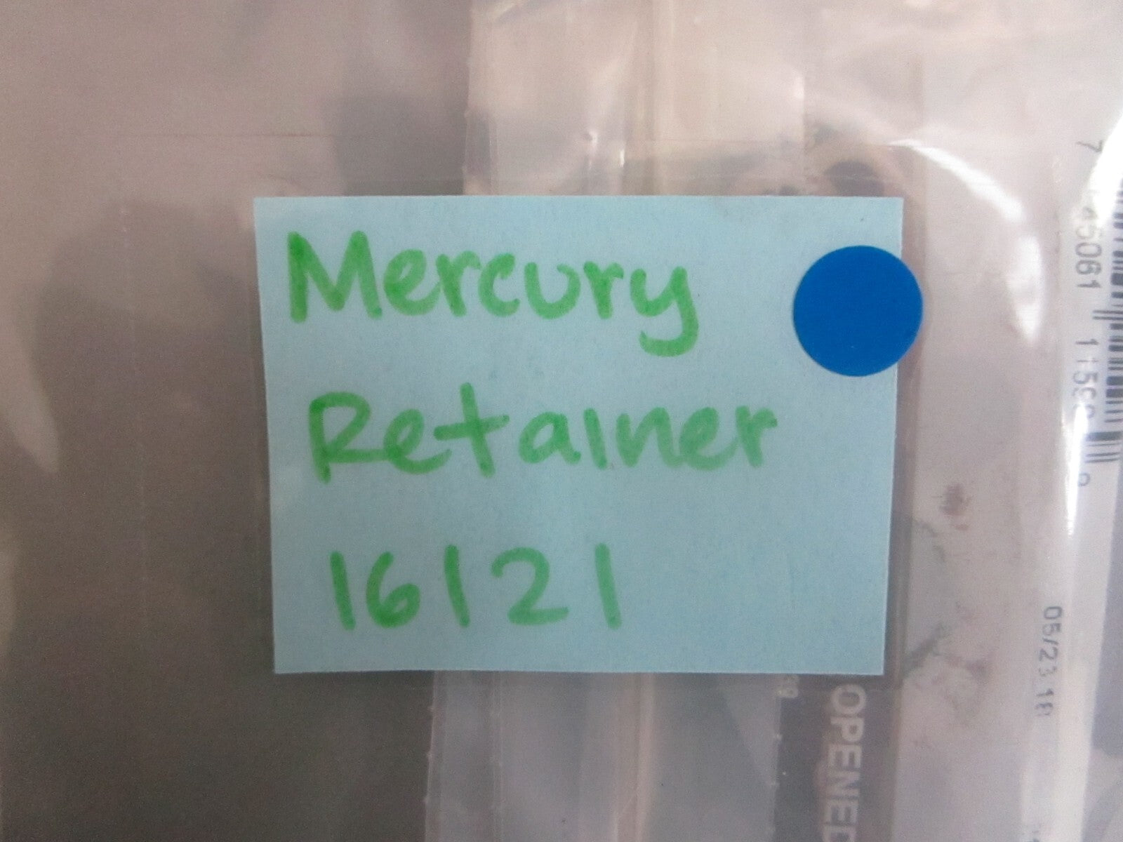 *NEW OEM* 0810 Mercury Quicksilver Retainer 16121