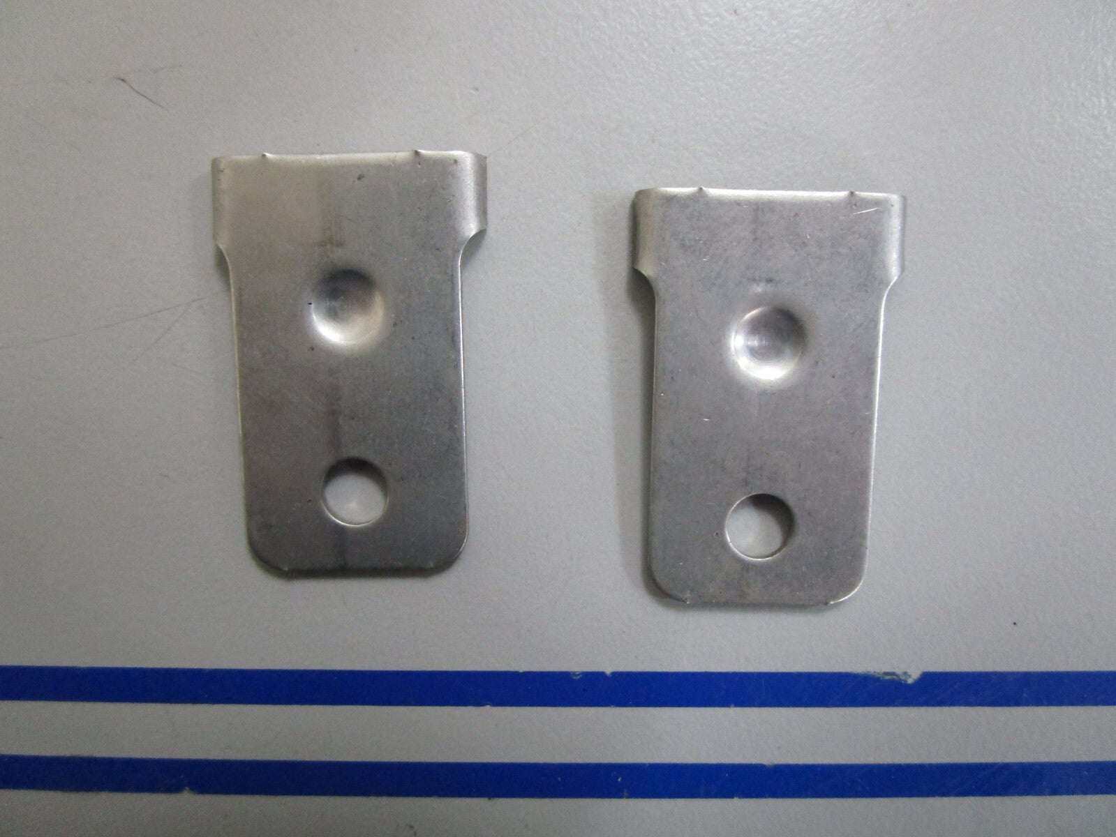 *NEW OEM* (LOT OF 2) 0810 OMC Johnson Evinrude Metal Clamp 328059 0328059