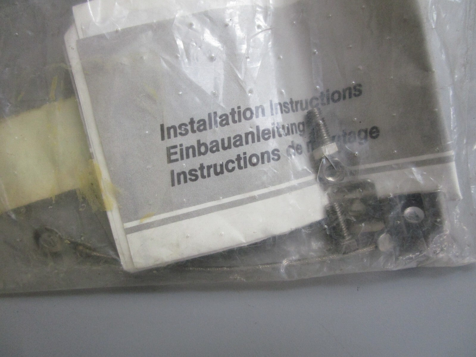 *NEW OEM* 0810 Volvo Penta Cable Kit 854625