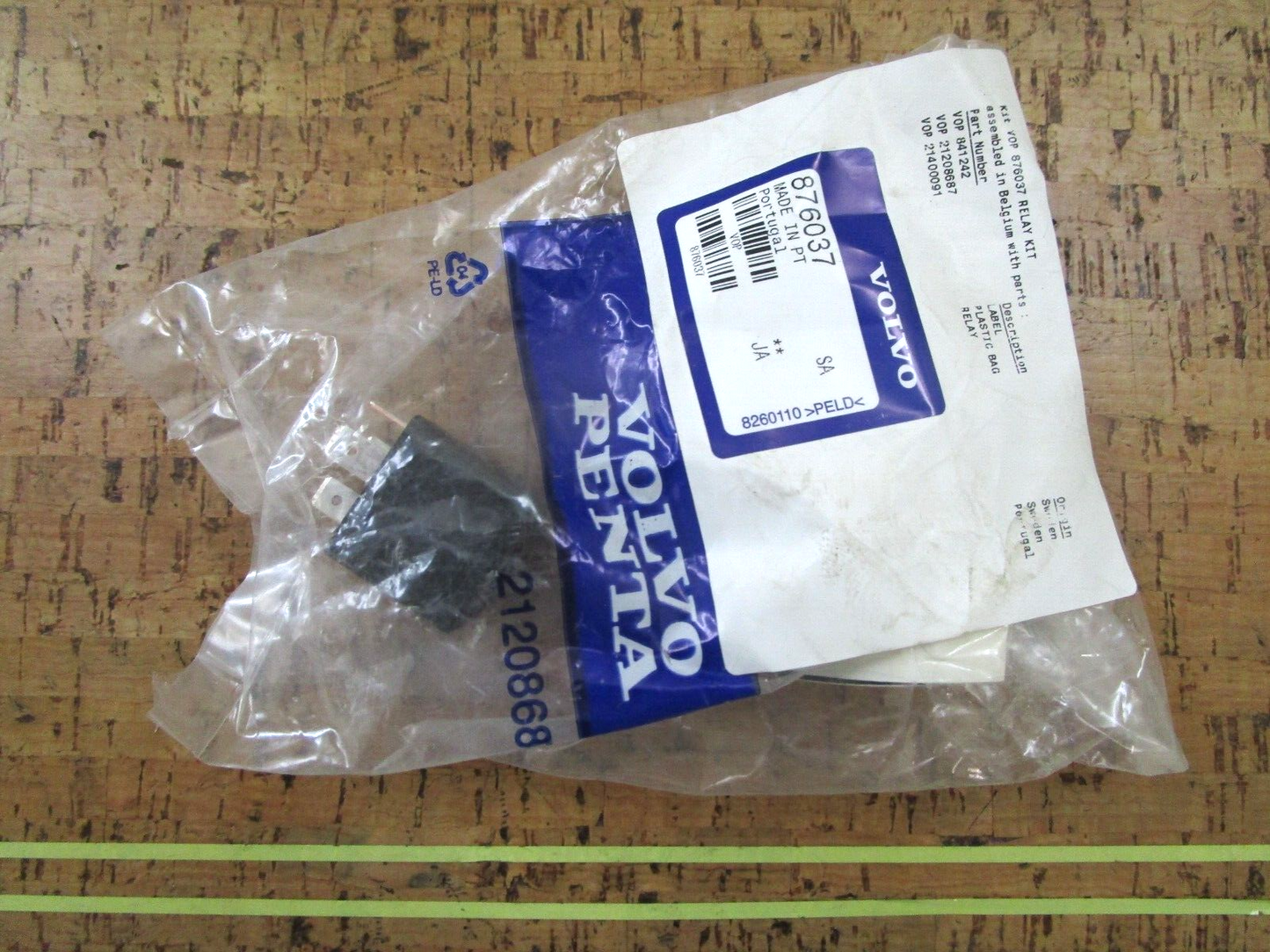 *NEW OEM* 0750 Volvo Penta RELAY KIT 876037