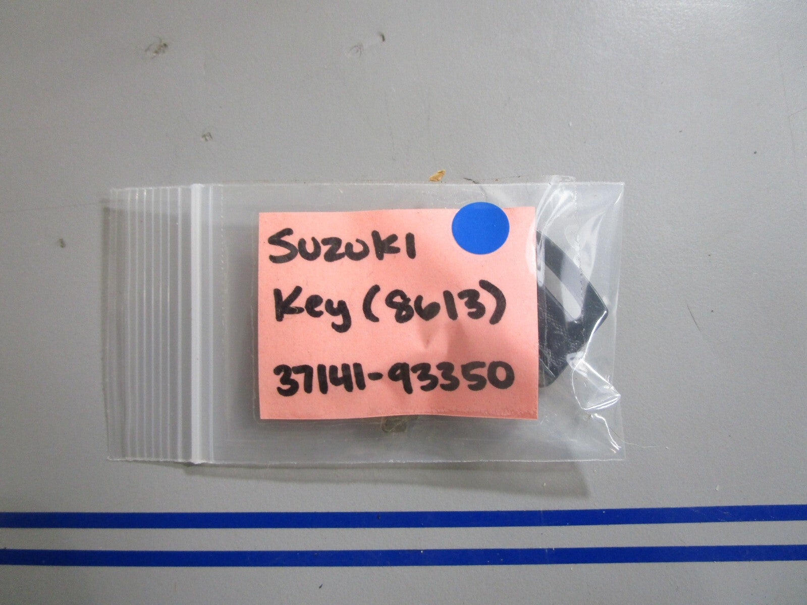 *NEW OEM* 0810 Suzuki Key (8613) 37141-93350