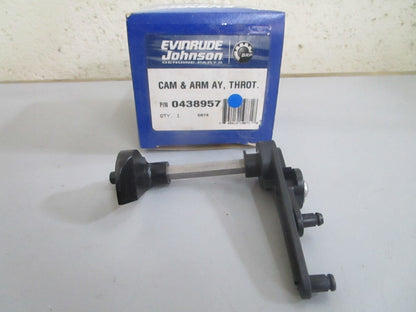 *NEW OEM* 0820 OMC Johnson Evinrude Throttle Cam & Arm Ay 438957 0438957