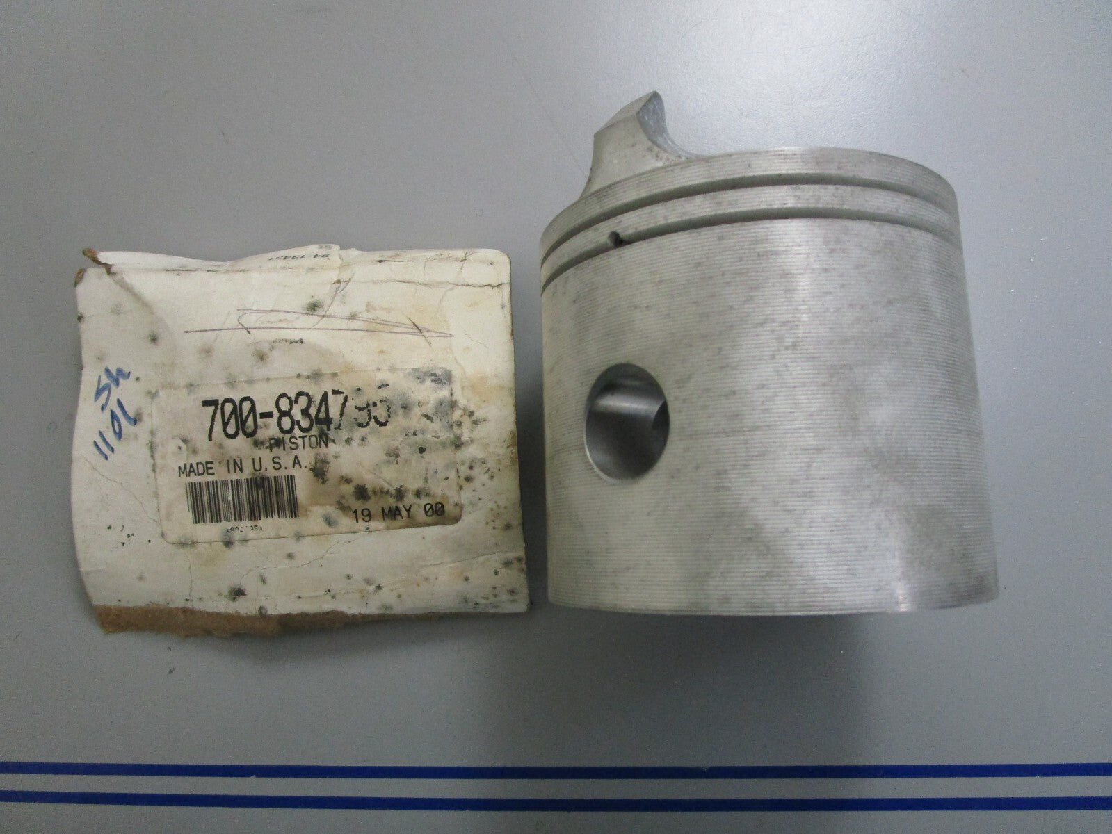 *NEW OEM* 0820 Mercury Quicksilver Piston 700-834795