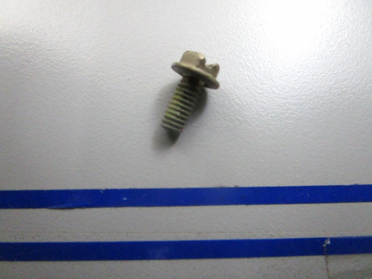 *NEW OEM* 0810 Mercury Quicksilver Screw 10-8M0085515