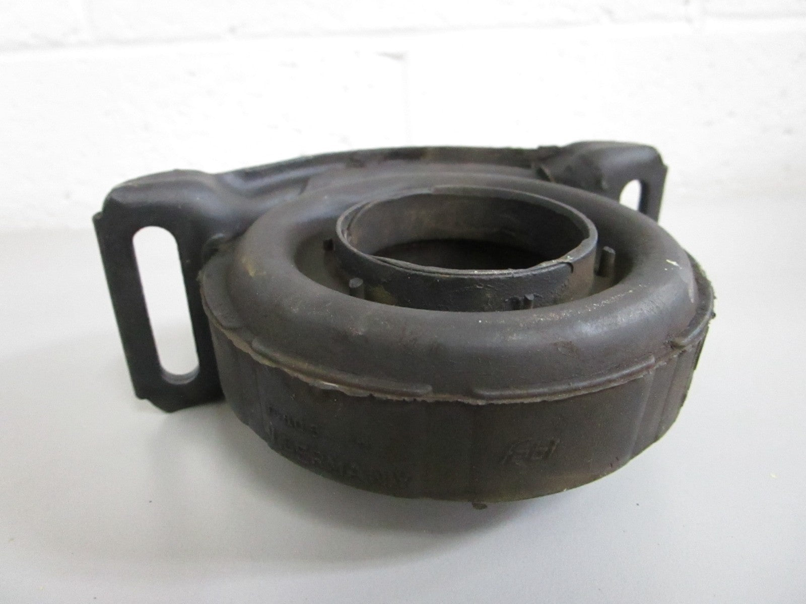 NEW OEM 1154104281 Mercedes-Benz Rubber Bushing 0820