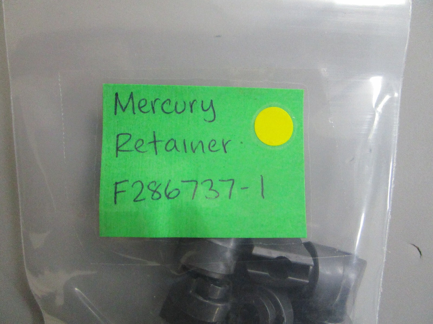 *NEW OEM* 0810 Mercury Quicksilver Retainer F286737-1