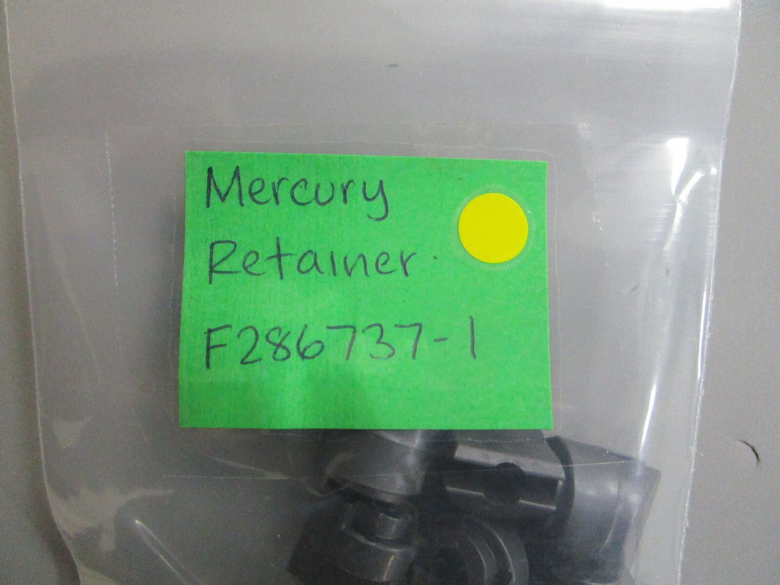 *NEW OEM* 0810 Mercury Quicksilver Retainer F286737-1