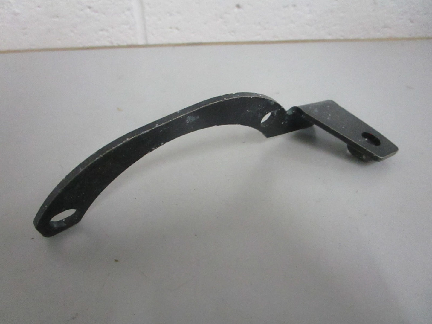 NEW OEM 21368512 Volvo Penta Bracket 0820