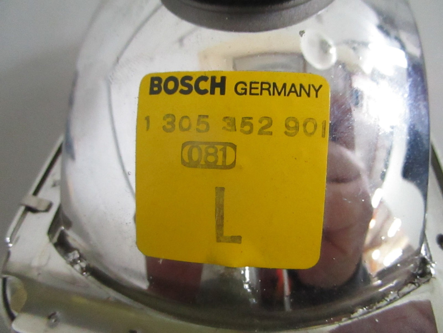 NEW OEM 0008265099 1305352901 Mercedes-Benz Bosch Left Fog Light Lamp 0820