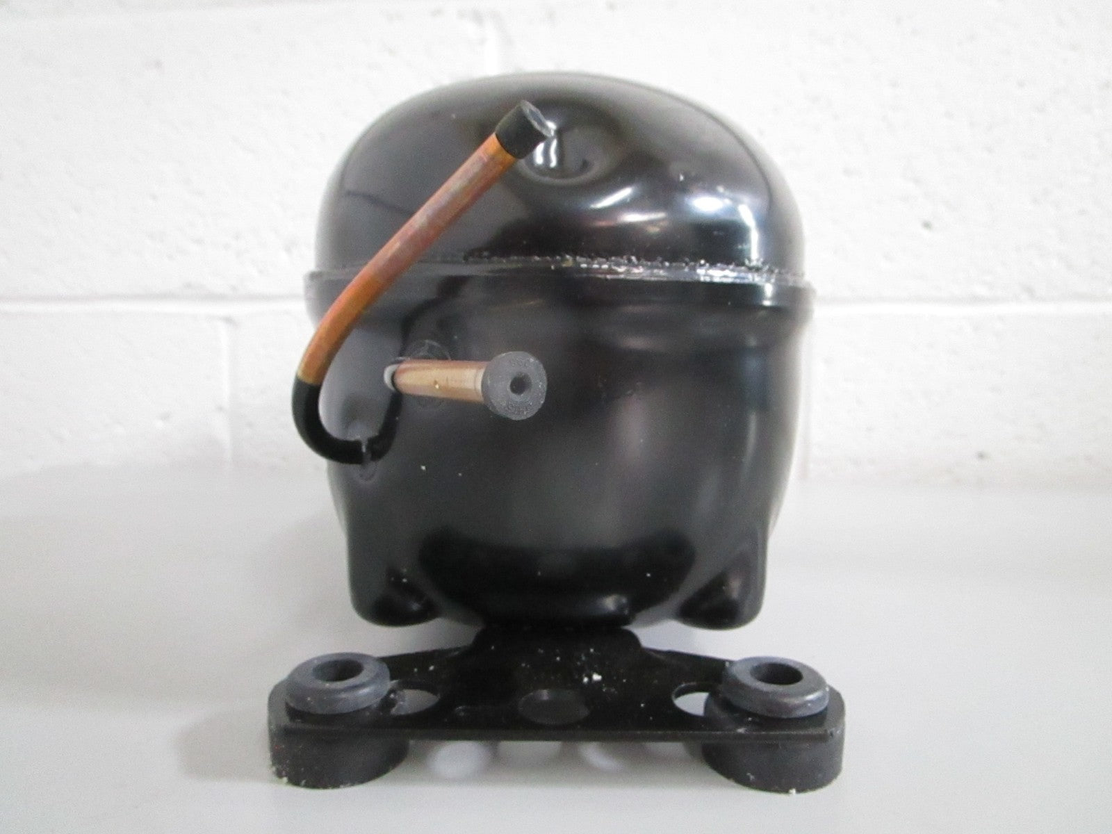 NEW OEM W11578205 Whirlpool Refrigeretor Compressor 0820