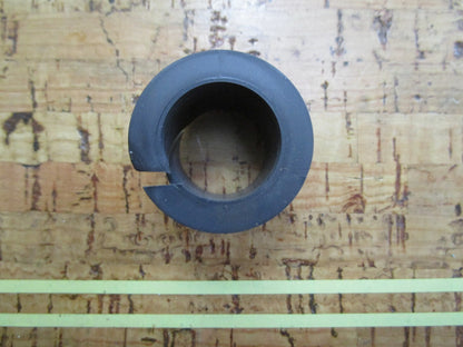 *NEW OEM* 0810 OMC Johnson Evinrude Bushing 915050 0915050