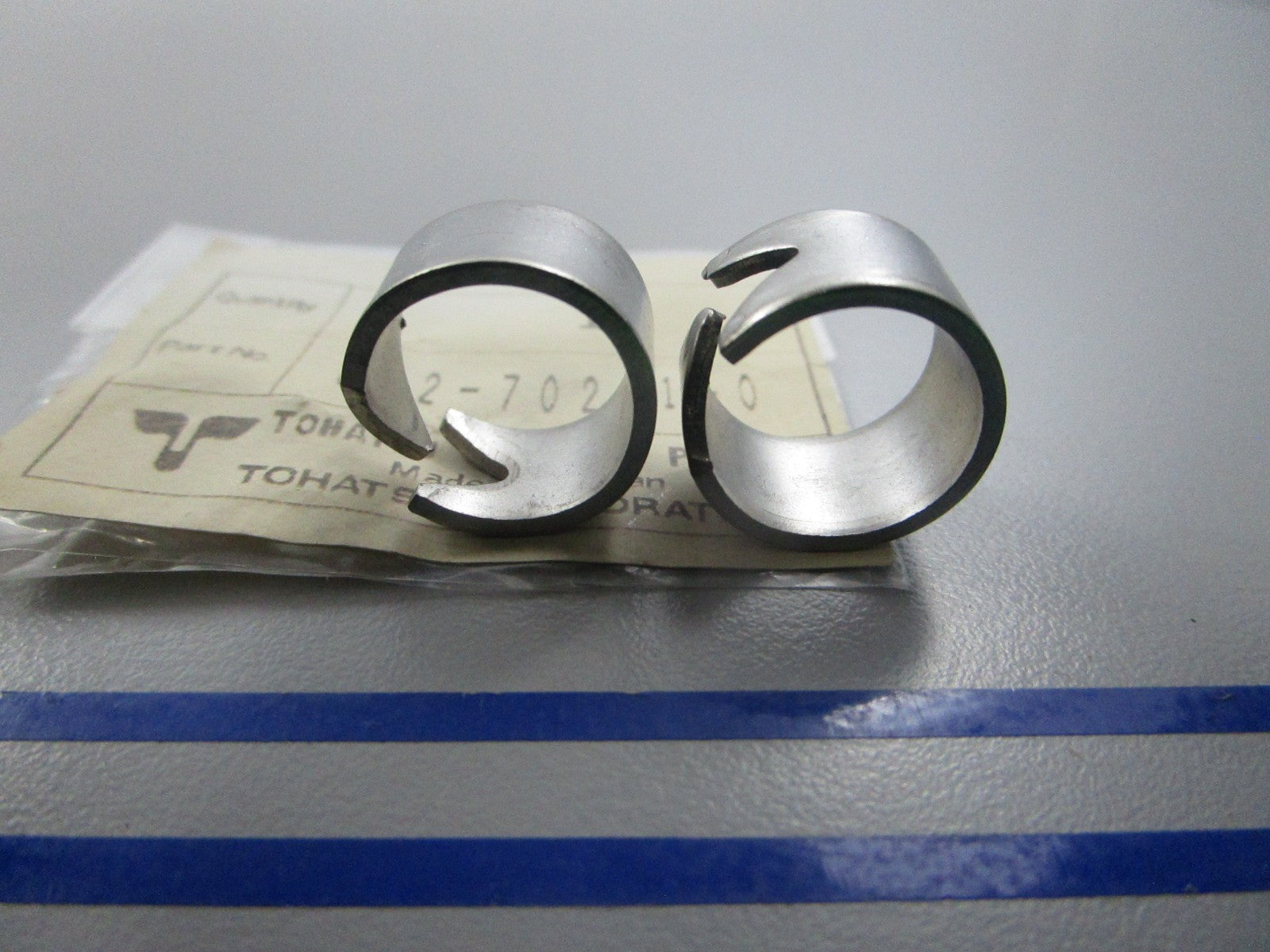 NEW OEM (LOT OF 2) 332-70201-0 332702010 Tohatsu Clamp 0810