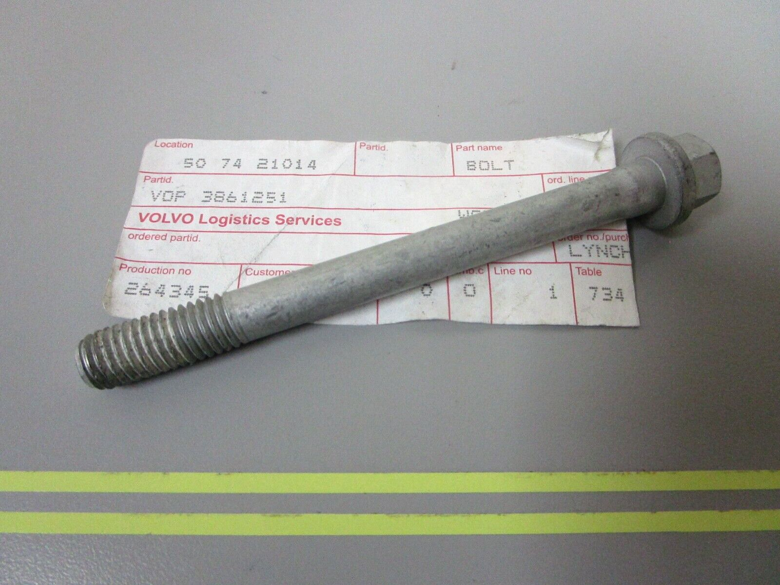 *NEW OEM* 0810 Volvo Penta Bolt 3861251