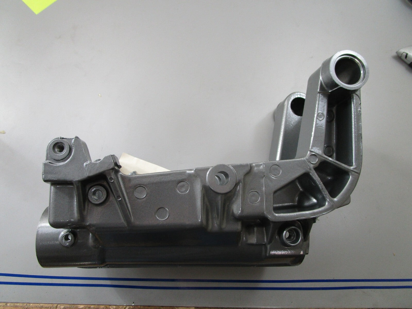 *NEW OEM* 0820 Mercury Mariner 1977-1991 40HP Swivel Bracket 1485-6996M