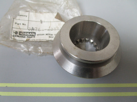 *NEW OEM* 0720 Nissan Tohatsu Thrust Holder 3B7-64231-1 3B7642311