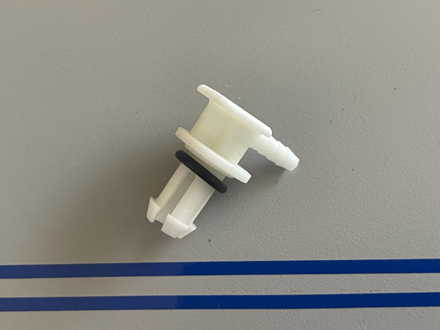*NEW OEM* 0720 Volvo Penta Fitting 3883719