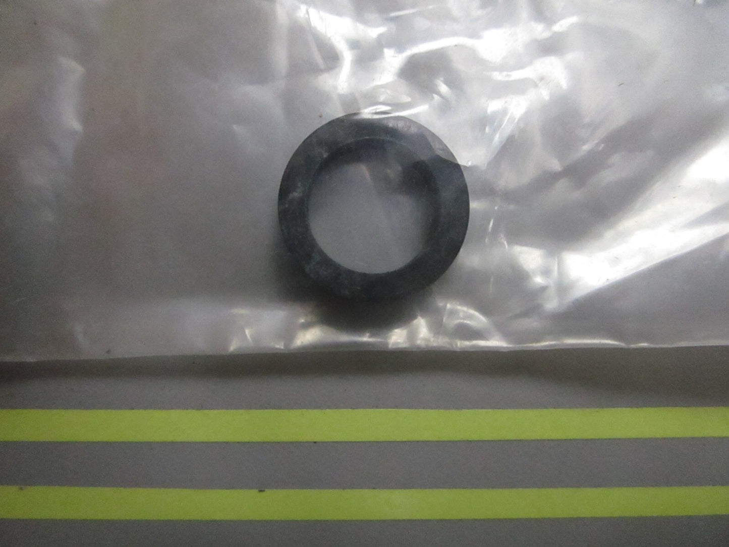 *NEW OEM* 0810 Volvo Penta Sealing Ring 829714