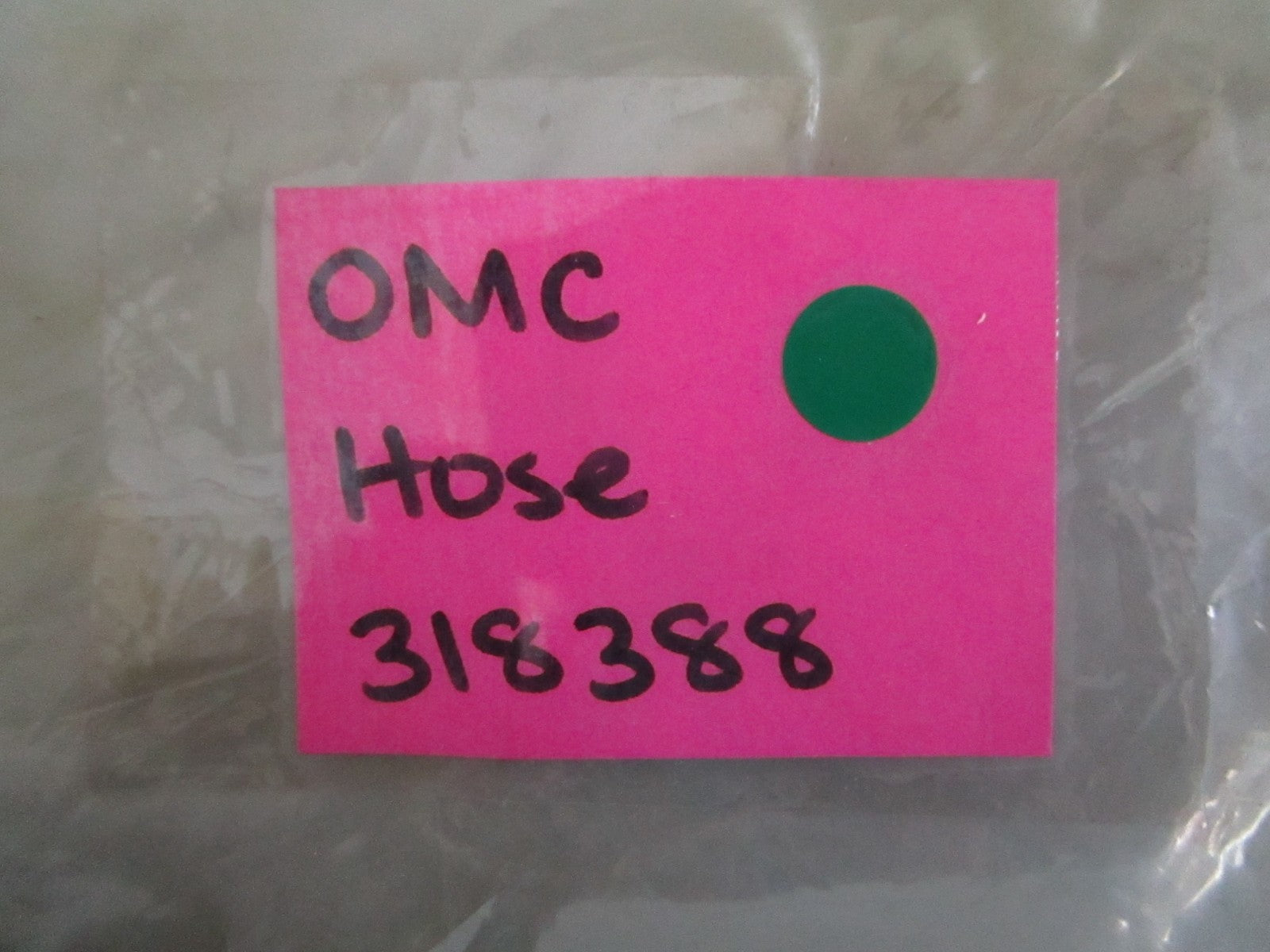 NEW OEM 318388 0318388 OMC Johnson Evinrude Hose 0820
