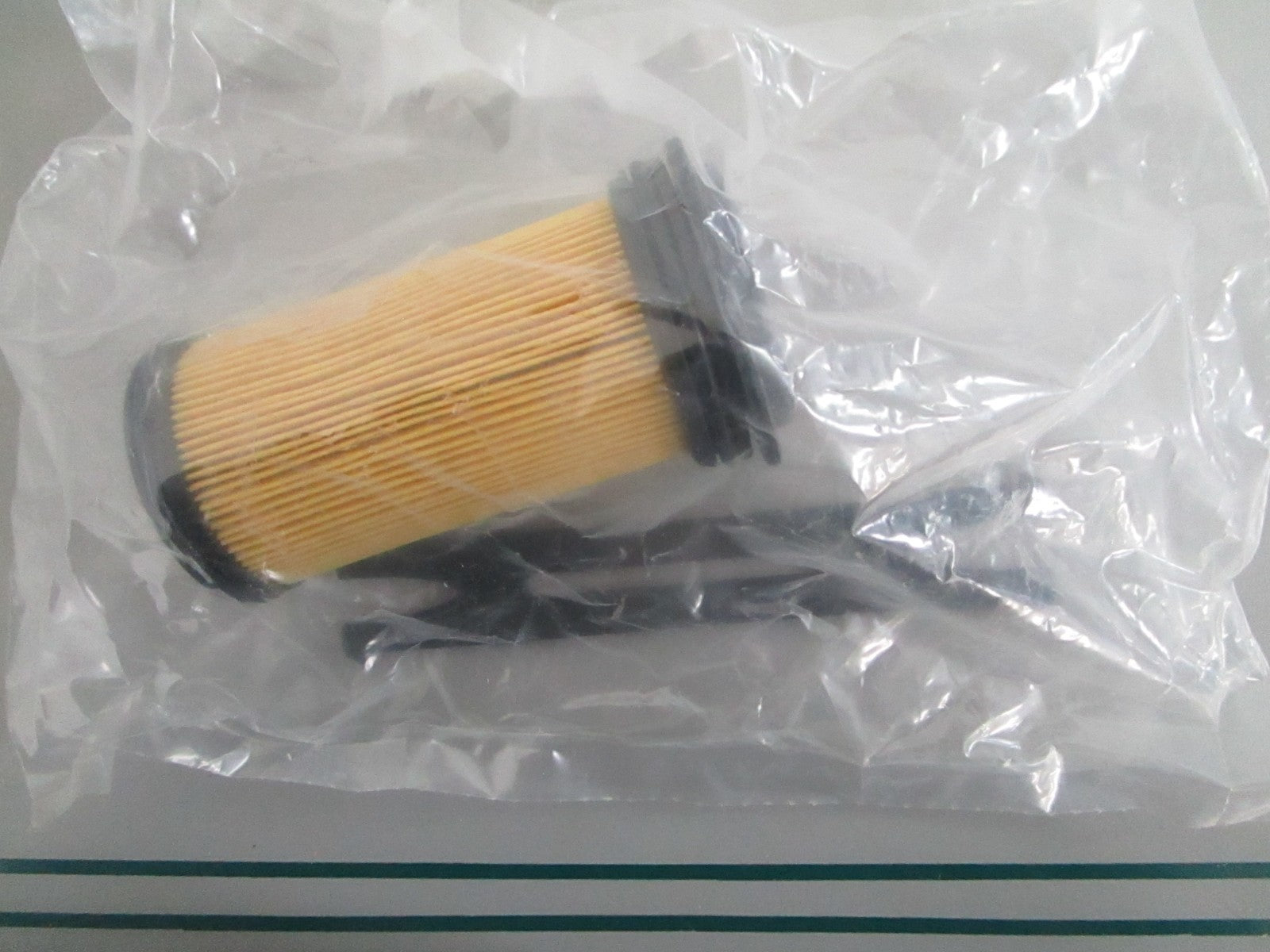 NEW OEM DZ114640 John Deere Injection Pump Filter 0820