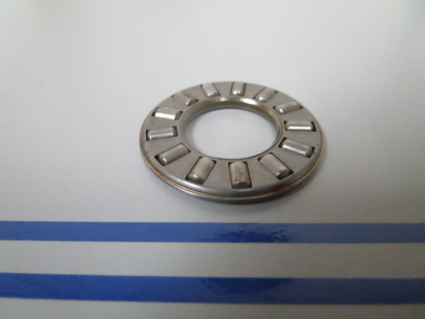 NEW OEM 388000 0388000 OMC Johnson Evinrude Thrust Bearing 0720