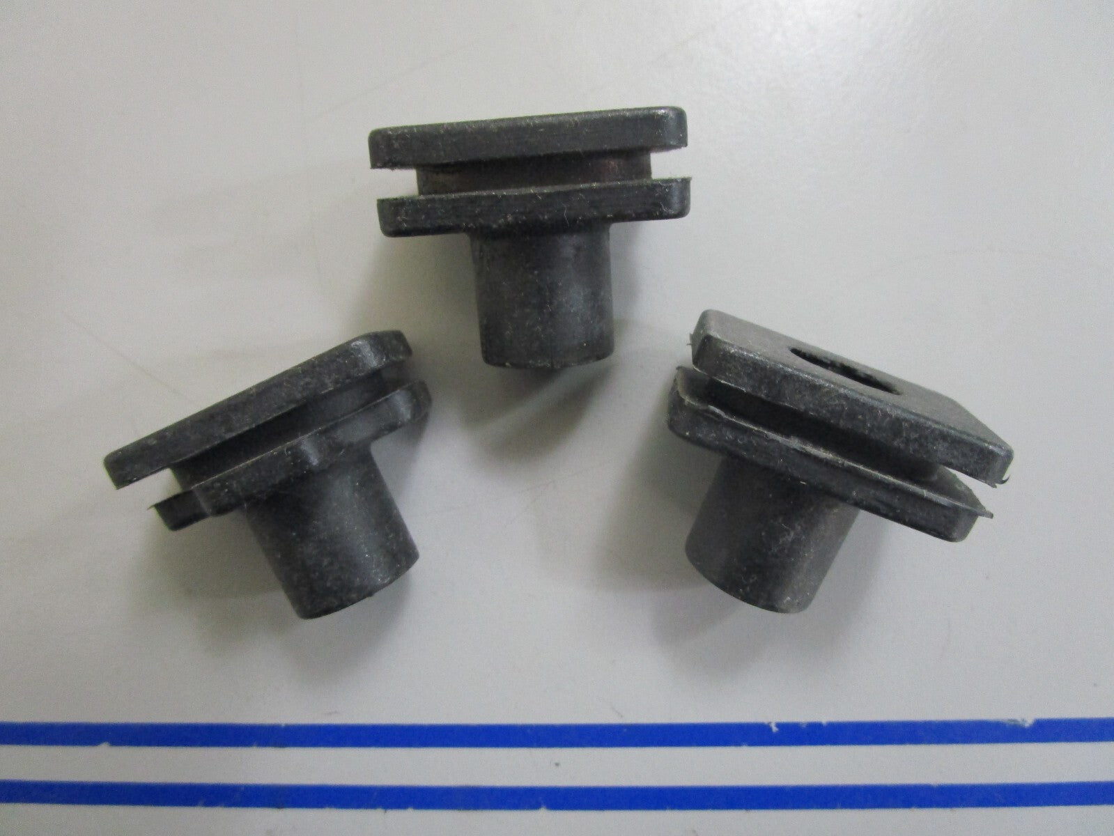 *NEW OEM* (LOT OF 3) 0810 Suzuki Grommet 39603-93900