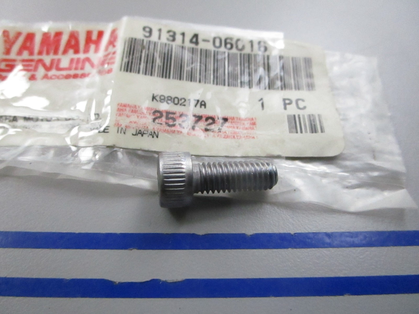 NEW OEM 91314-06016 Yamaha Socket Bolt 0810