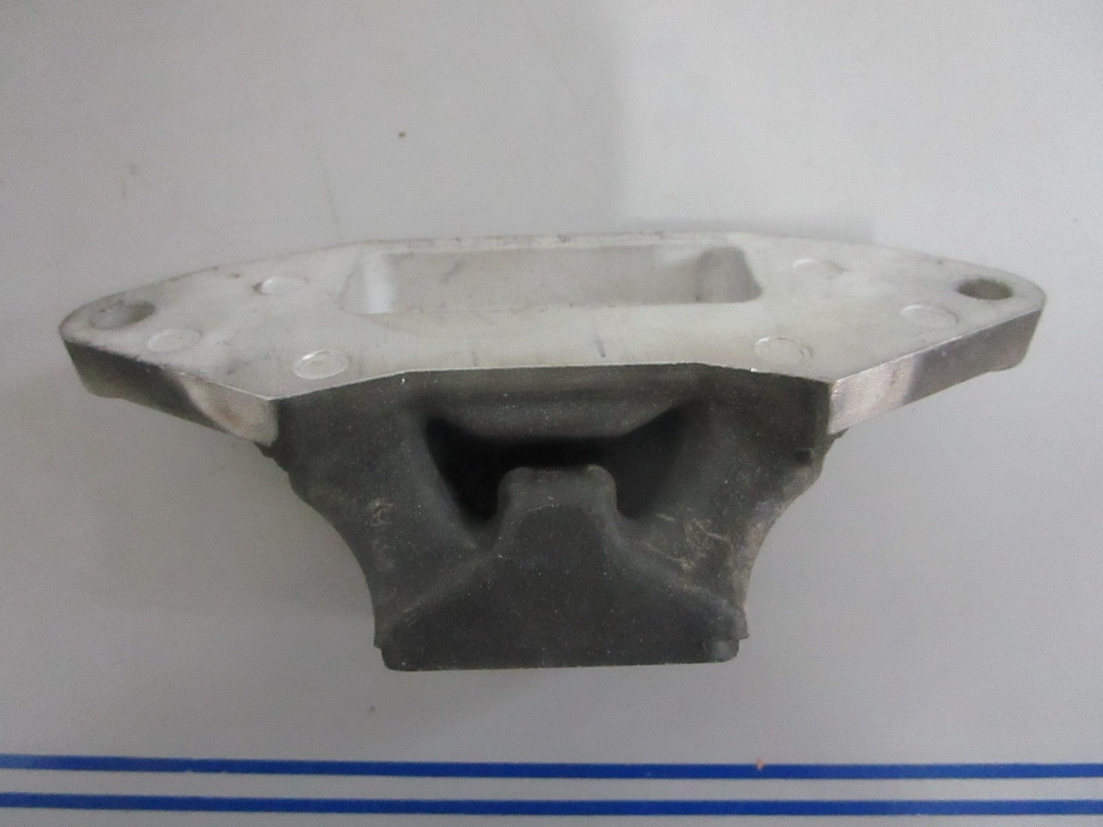 *NEW OEM* 0820 Yamaha Rubber Mount 66V-44157-01-8P