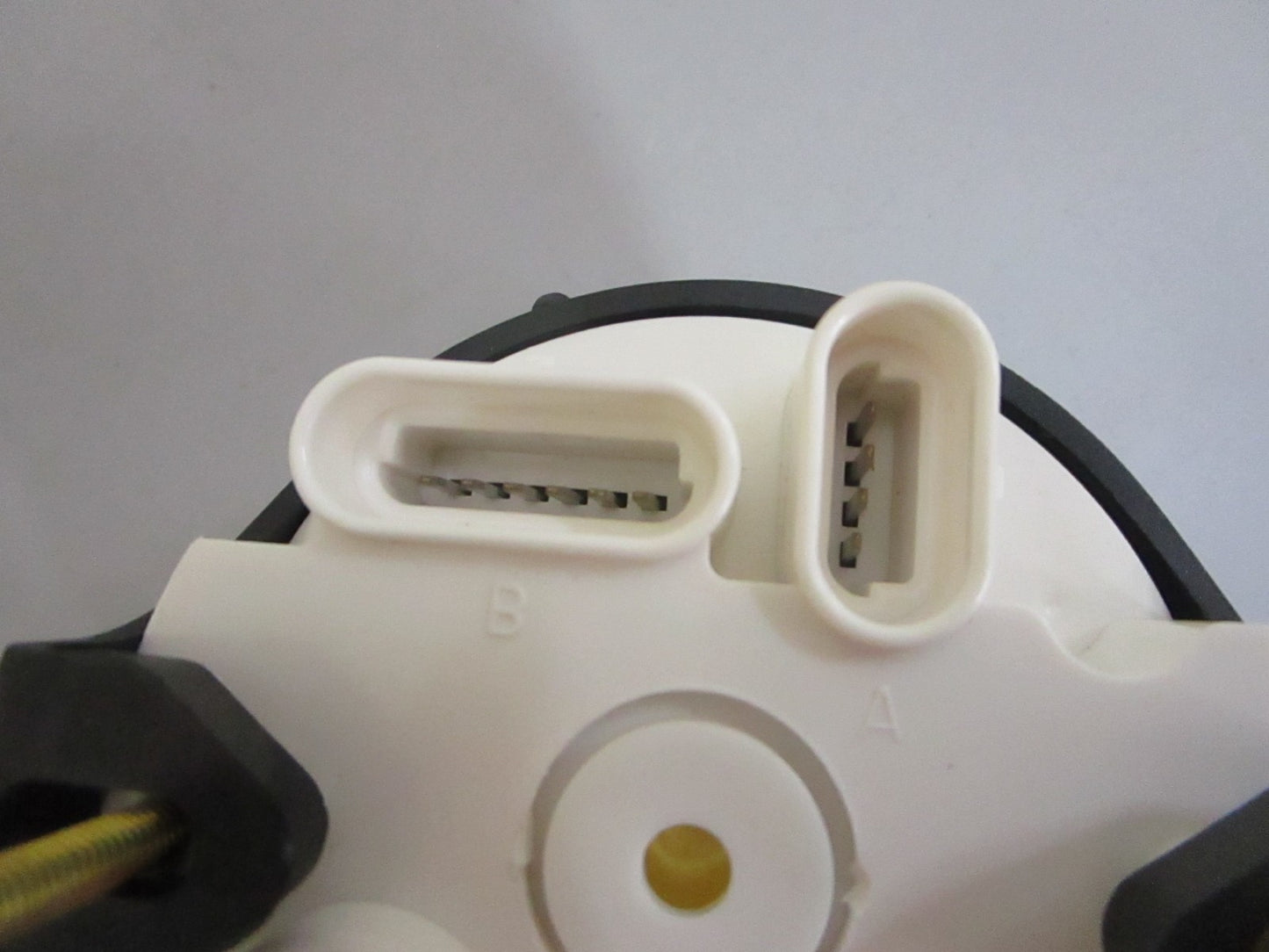 *NEW OEM* 0820 Suzuki Speedometer 990C0-86B20