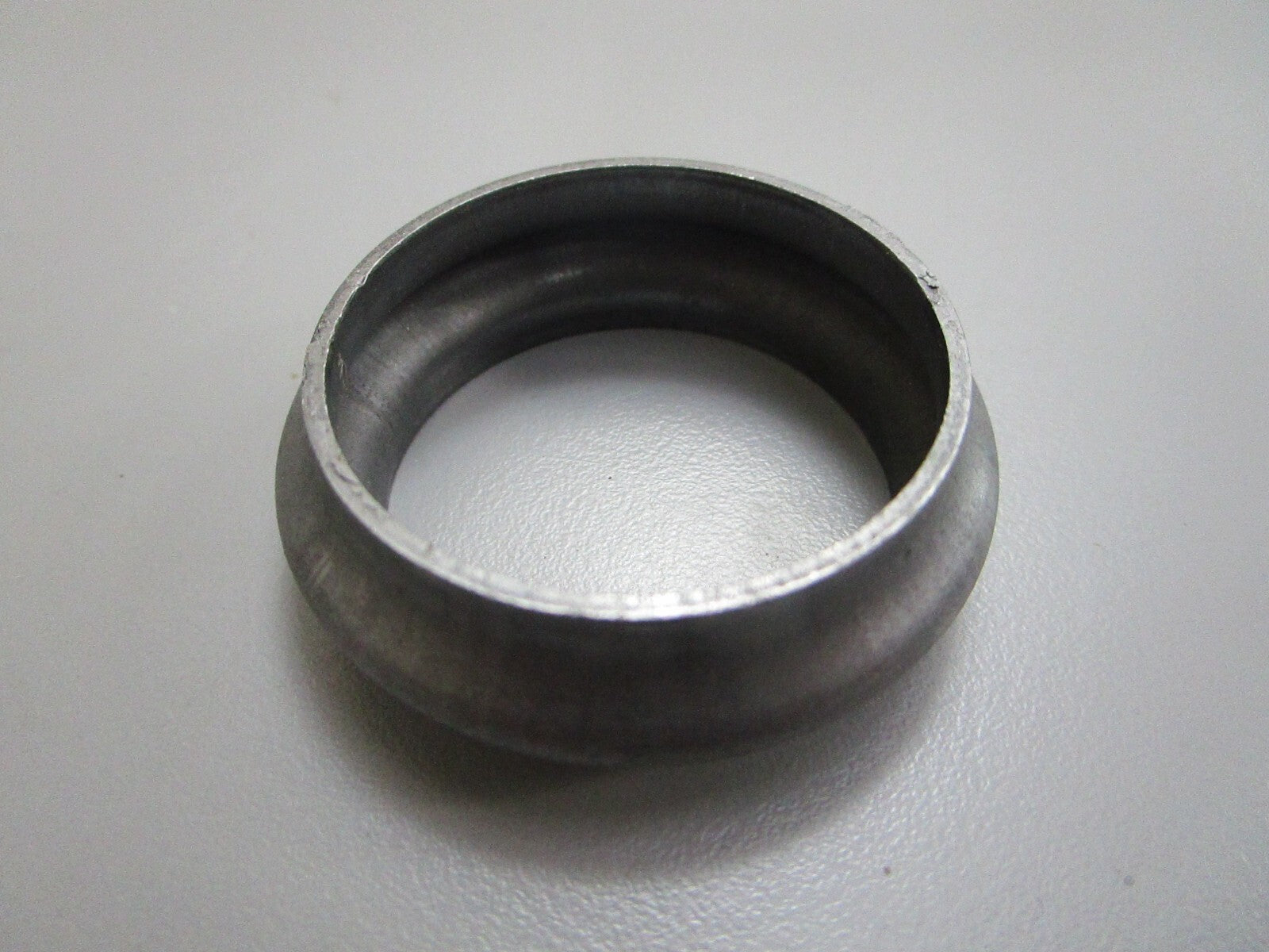 *NEW OEM* 0820 Volvo Penta Check Sleeve 853484