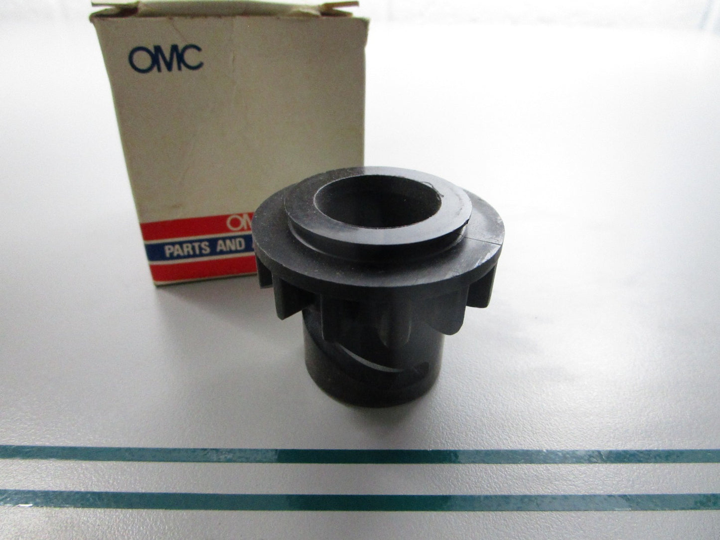 NEW OEM 318447 0318447 OMC Johnson Evinrude Recoil Gear 0810