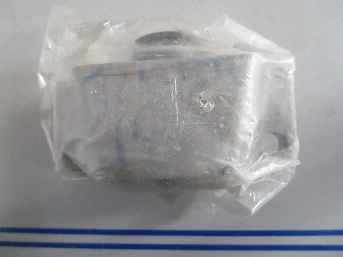 NEW OEM 3BA-61301-0 Tohatsu Upper Rubber Mount 0820