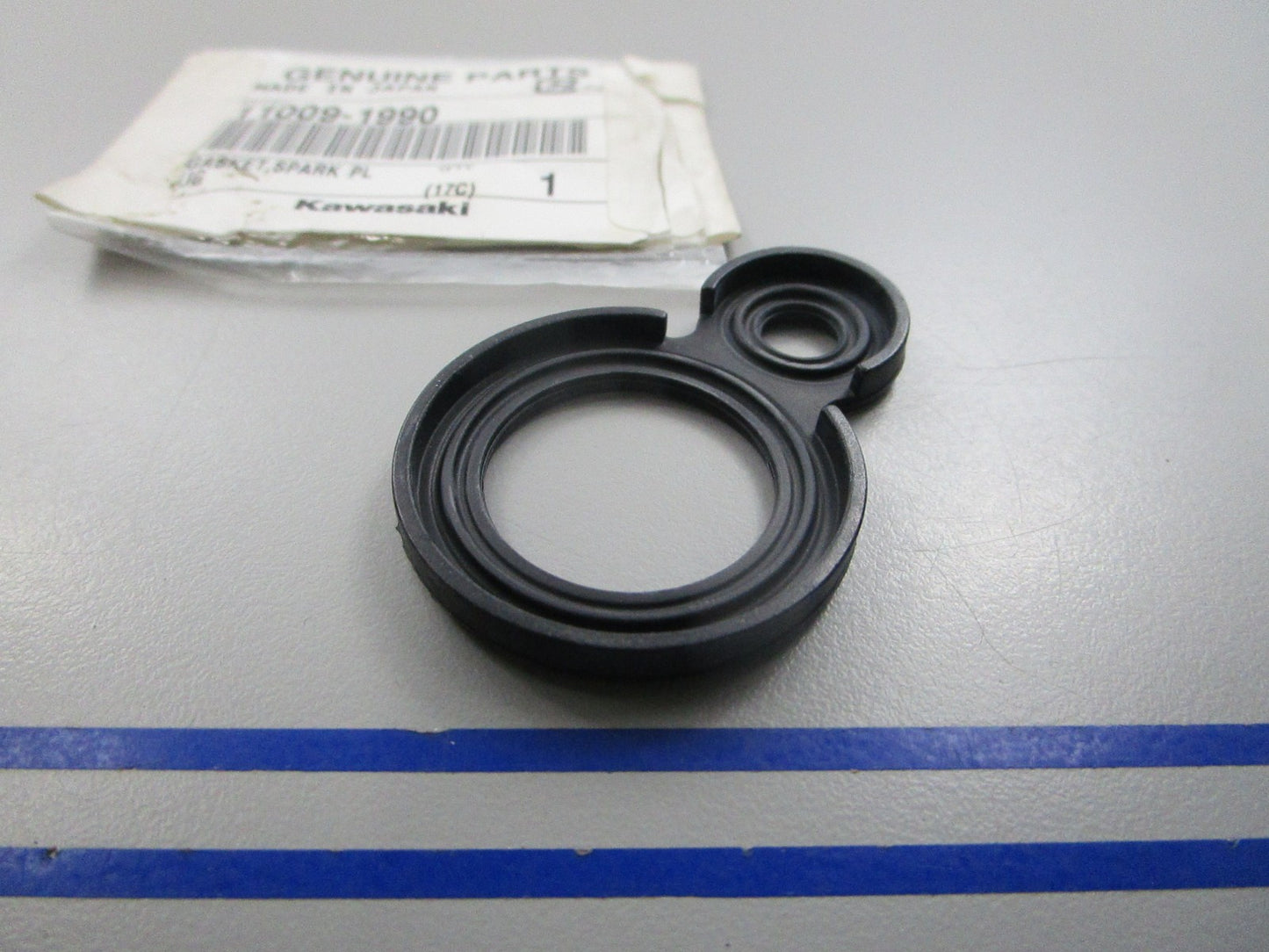 NEW OEM 11009-1990 Kawasaki Spark Plug Gasket 0810